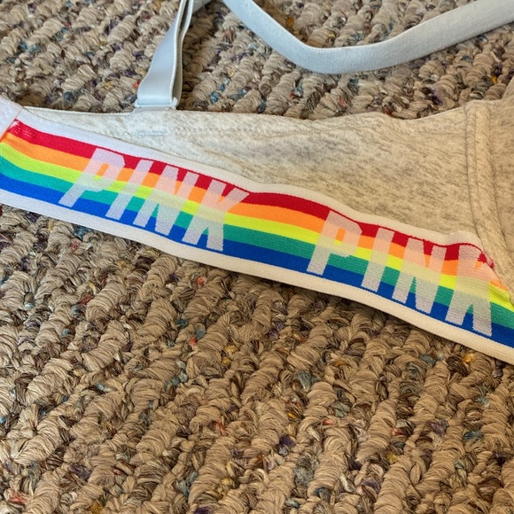 NWOT Tags Victorias Secret 34DD Push up Bras - Picture 2 of 6